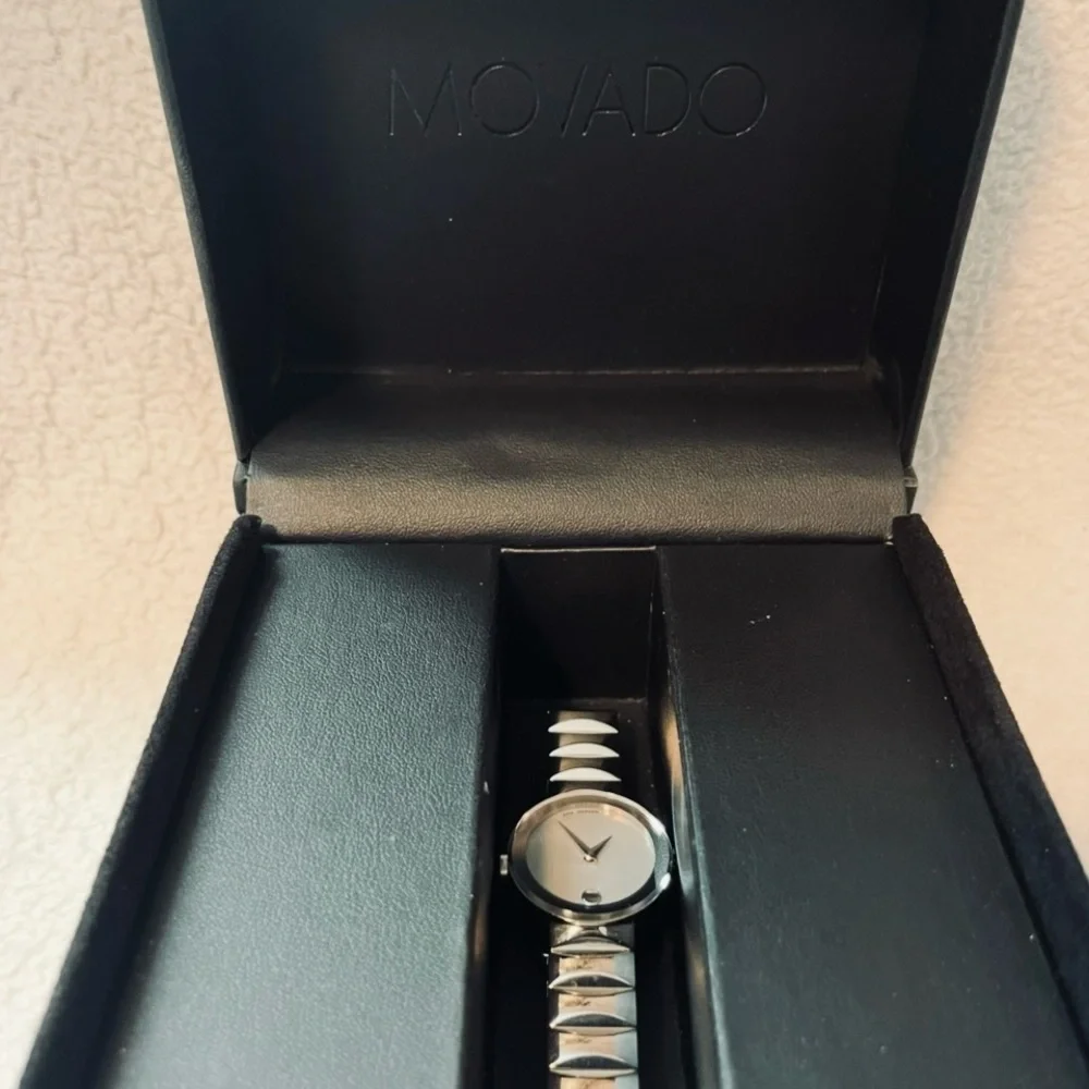 Movado Women’s Mother of Pearl Watch - Picture 5 of 10